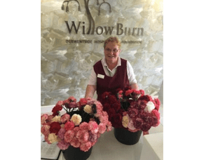 CHRIS SAYS IT WITH FLOWERS AT WILLOW BURN (THANKS TO HIS DAD!)