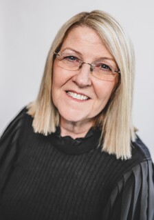 Angela Hilton Experienced Chartered Accountant