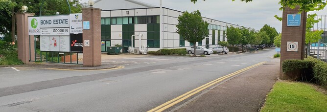 Suite 3, 3a South House