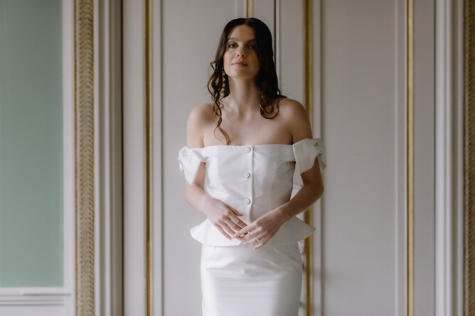 Bridal separates UK, Civil wedding Outfit, Bridal suits, Bridalwear, Wedding suits for the modern bride, 