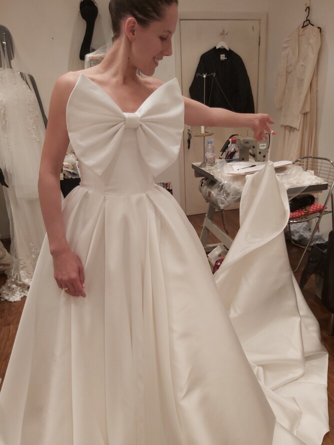 Off the peg v Bespoke wedding dresses