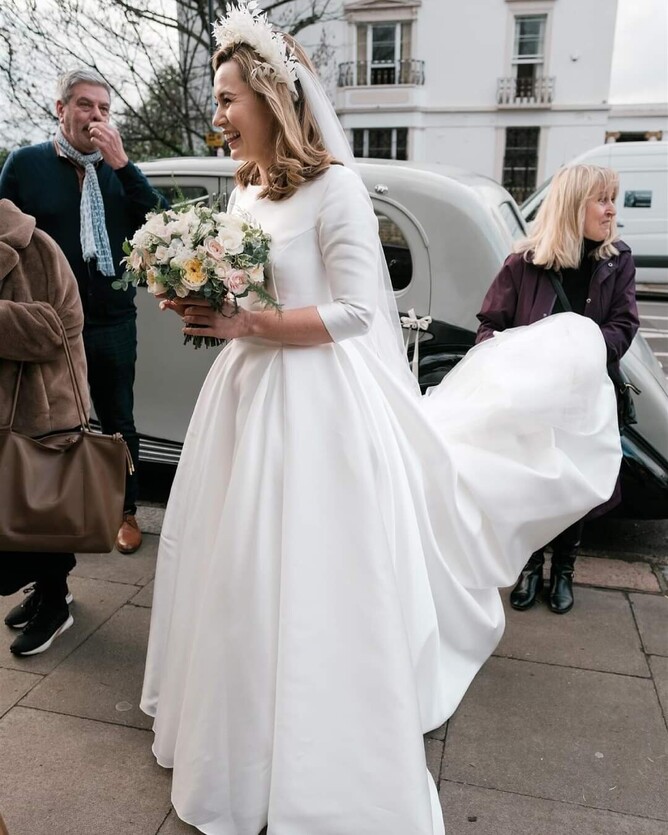 Timeless elegant princess line wedding dress, custom made wedding dress, Wedding dress designer near me, Chiswick, Shepherds Bush, Notting hill Gate, Kensington, Fulham, Hammersmith,