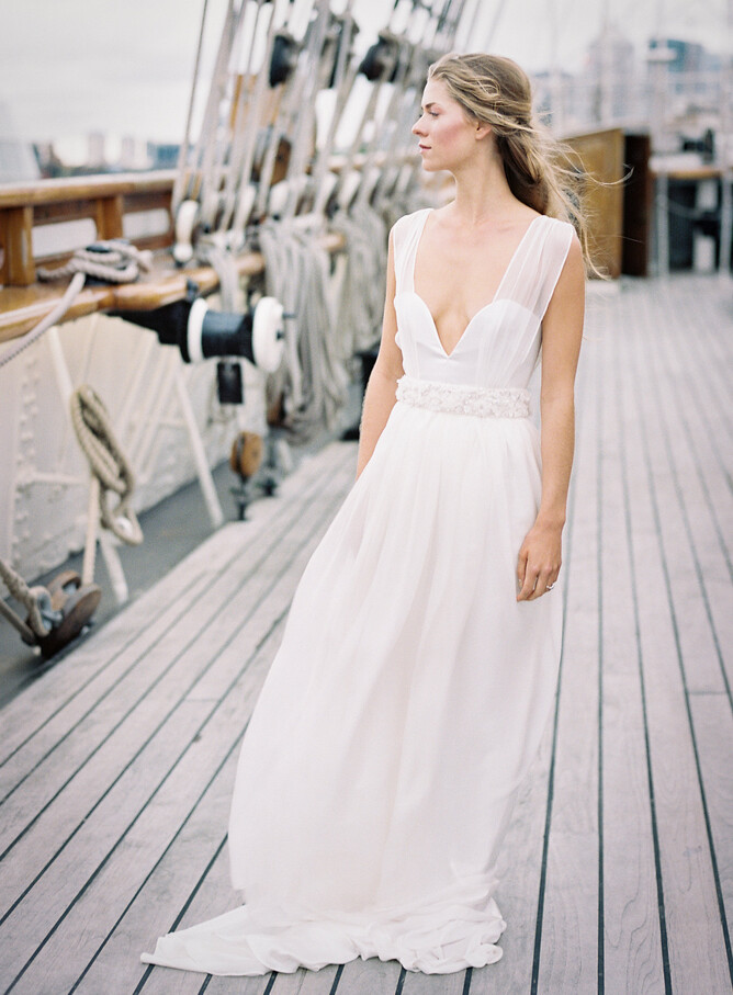 detailed waistband, boho chic bridal