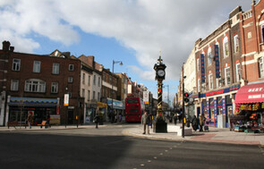 Harlesden - Most of us live within a few minutes walk of each other in Harlesden, NW10. We love sharing life together. We seek to bring the peace and hope of Jesus through living and worshipping here. We work with other churches and run various projects including Let’s Talk Money and Youth work.