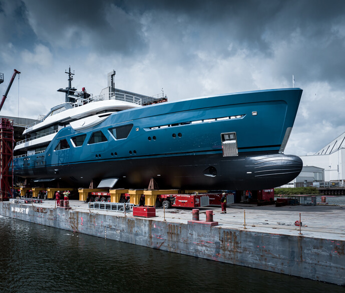  Yacht Construction & Refits