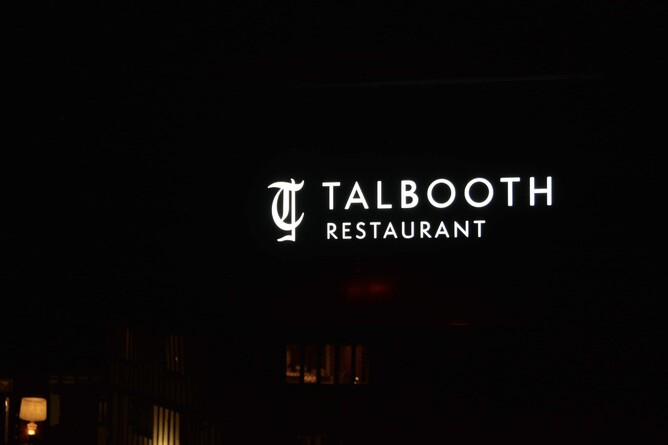 illuminated signage solutions for reception for Talbooth house and spa in the dark by Esign