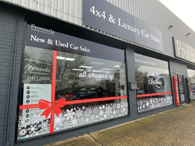 Signage trends: Glass signage