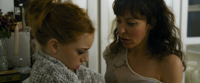 DAGENHAM - Doraly Rosa & Lily Newmark