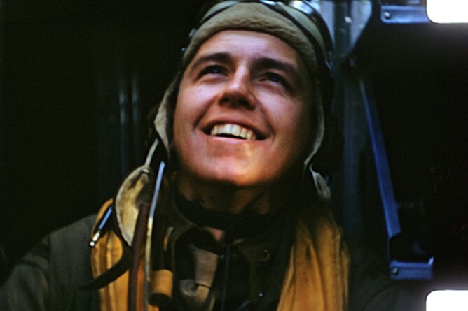 THE COLD BLUE - WW2 B17 Flying Fortress Airman