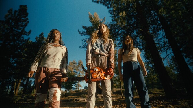 Robyn August's satiric slasher KILLHER