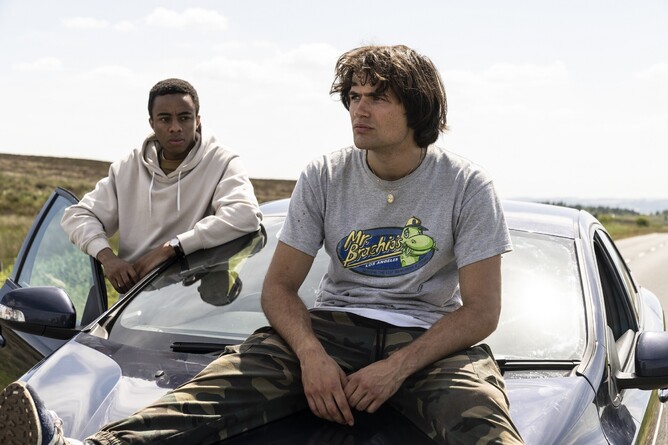 BLACK DOG - Keenan Munn-Francis and Jamie Flatters