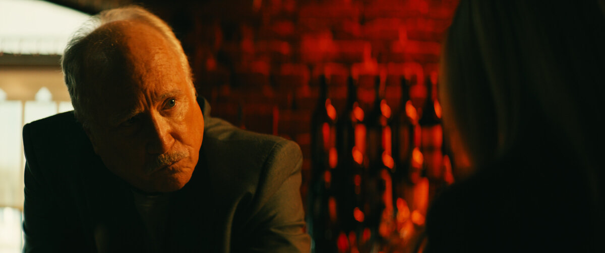 Manisha Koirala Sex With Oldman - THE LAST JOB Trailer drops For Gangster Film ONE LAST JOB Starring Richard  Dreyfuss & Mira Sorvino. | Britflicks