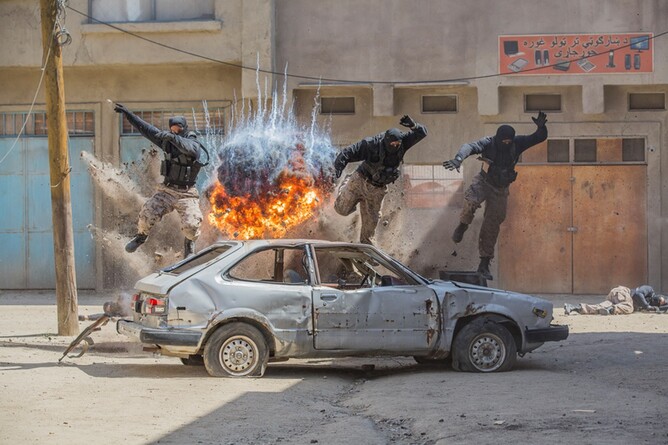  Explosive action in Mike Gunther's ROGUE WARFARE 