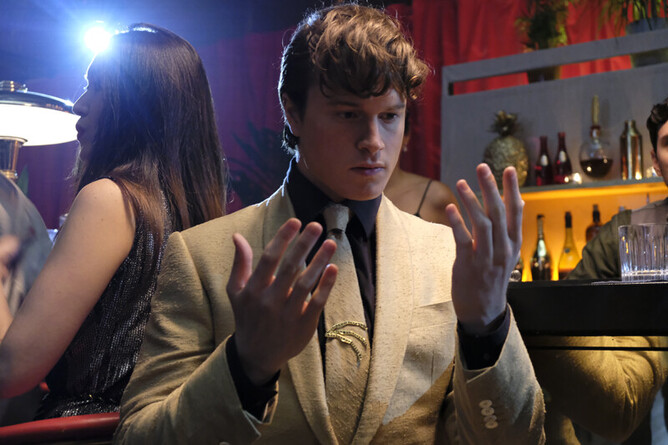 Trailer Drops For Adam Morse's SciFi LUCID starring Billy Zane, Sadie Frost & Sophie Kennedy Clark