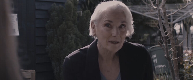 DAGGERS INN - Terry Bamberger as Lauren Oakes