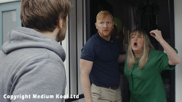 SMACK HEAD - Greg Hall, George Russo, Lorraine Stanley