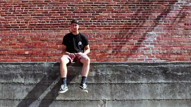 OUT (dir Denis Parrot, France) 