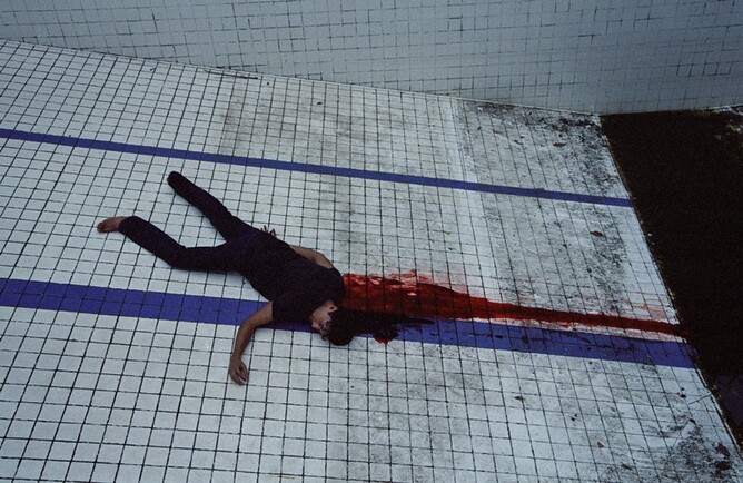 Trafficker - Dead in the pool (Larry Smith)