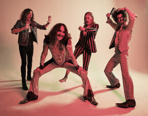 First Look at WELCOME TO THE DARKNESS: A Candid Documentary on British Rock Band The Darkness