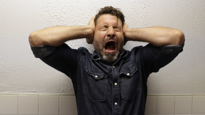 SPLINTER - A splinter in the foot leads to a revelation of dark secrets in Tom Ryan's horror film