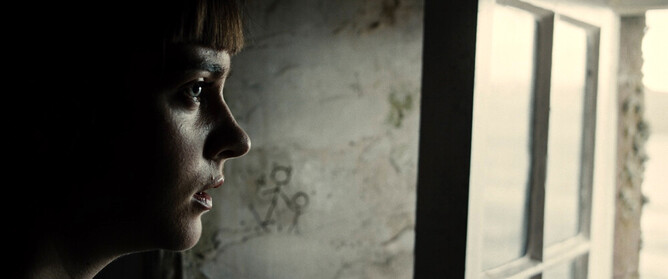  Grace Courtney in Watt Brothers PLAYHOUSE