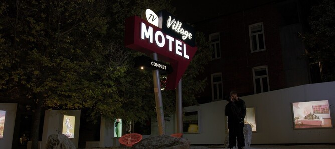 HOPE IN VEIN follows the journey of Matt Davis (Joshua Bilbao), a young man who grapples with the profound stigma associated with living with HIV