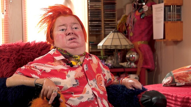 THE SOCIAL MODEL (dir 104 films collective, UK) 