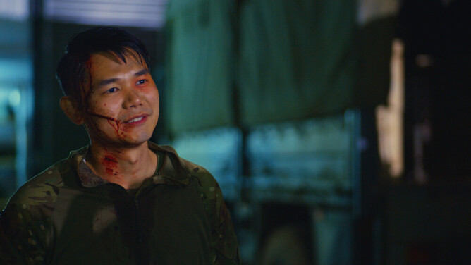 Jean Paul Ly behind the scenes of 400 BULLETS