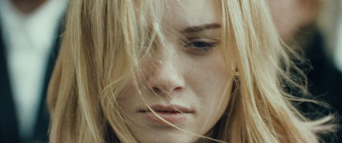 Starfish - Virginia Gardner