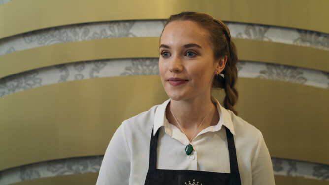 Jessie is played by Julia Brown