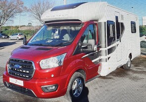 Ford, Automatic, low liner, 6 berths, 4x seat belts