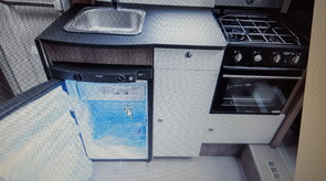 large fringe, same size as you would have at home, double oven and grill