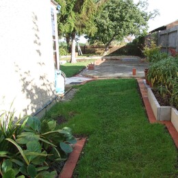 Engineering brick edges now set.