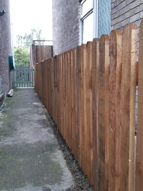 Durapost used for Picket Fencing - Durapost used here for low picket fencing. Perfect solution for the very narrow access between two concrete footpaths.