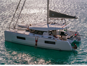 Tips for Selecting the Ideal Catamaran for Your Adventure