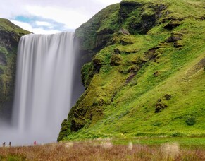Skogafoss Waterfall Wedding – Iceland