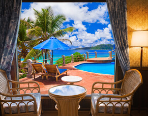 Why choose a Luxury Private Pool?