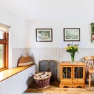 Walnut Cottage - entrance porch