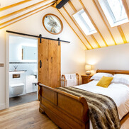 Walnut Studio - ensuite