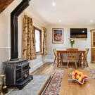Walnut Cottage - dining area